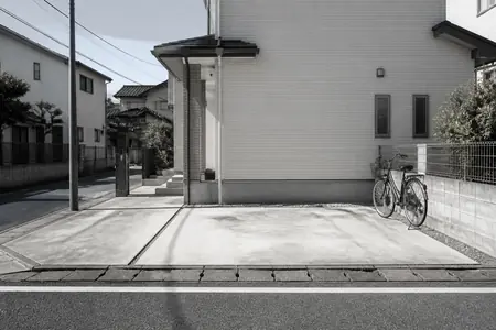 akippaで駐車場シェアは稼げる?空きスペース活用の実態